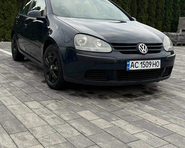 Фольксваген Гольф 2004 у Луцьку на Automoto.ua Синій Фольксваген Гольф, об'ємом двигуна 1.39 л та пробігом 245 тис. км за 5100 $, фото 1 на Automoto.ua