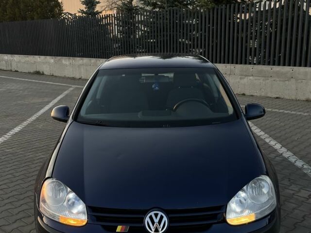 Синий Фольксваген Гольф, объемом двигателя 1.4 л и пробегом 273 тыс. км за 4350 $, фото 1 на Automoto.ua