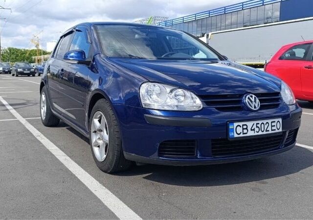 Синий Фольксваген Гольф, объемом двигателя 1.6 л и пробегом 210 тыс. км за 4502 $, фото 1 на Automoto.ua