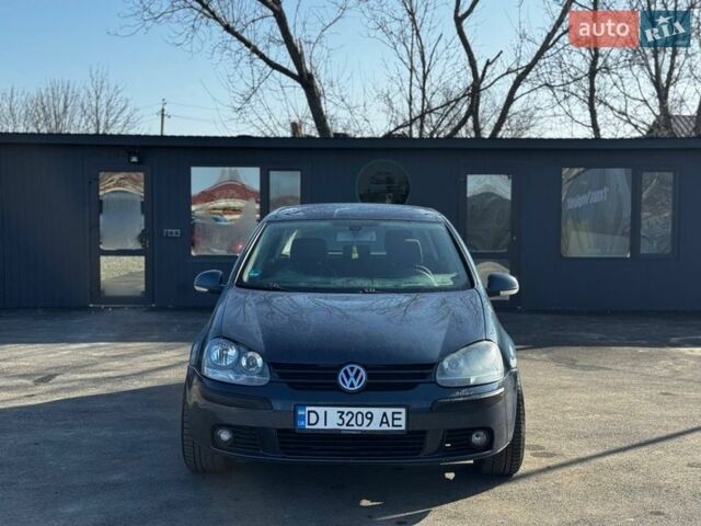 Синий Фольксваген Гольф, объемом двигателя 1.6 л и пробегом 260 тыс. км за 4500 $, фото 1 на Automoto.ua