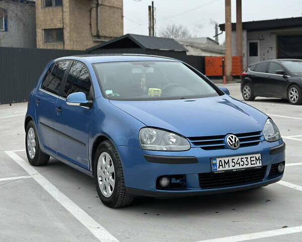 Синий Фольксваген Гольф, объемом двигателя 1.6 л и пробегом 265 тыс. км за 4700 $, фото 1 на Automoto.ua