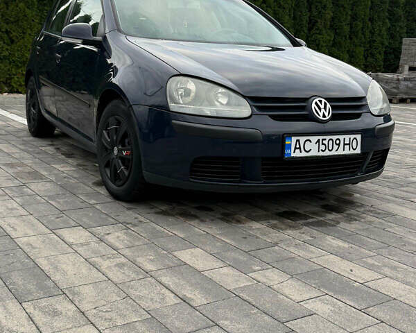 Синий Фольксваген Гольф, объемом двигателя 1.39 л и пробегом 245 тыс. км за 4400 $, фото 1 на Automoto.ua