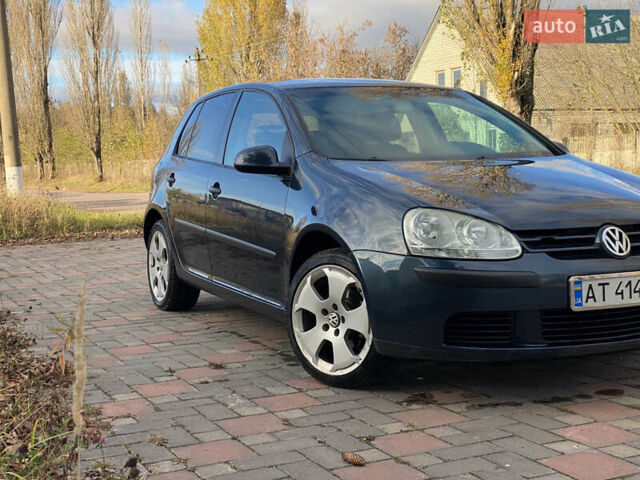 Синий Фольксваген Гольф, объемом двигателя 1.6 л и пробегом 386 тыс. км за 4700 $, фото 1 на Automoto.ua