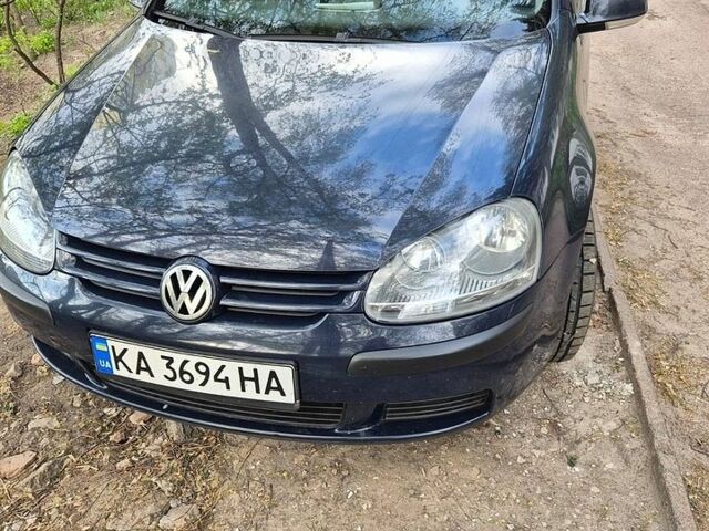 Синий Фольксваген Гольф, объемом двигателя 1.39 л и пробегом 267 тыс. км за 4500 $, фото 1 на Automoto.ua