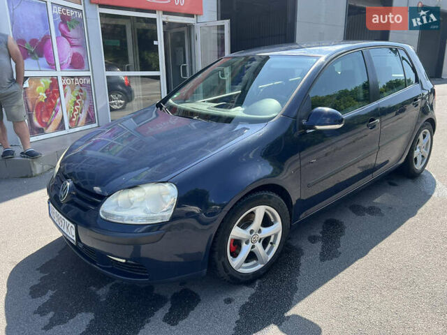 Синий Фольксваген Гольф, объемом двигателя 1.39 л и пробегом 230 тыс. км за 5200 $, фото 1 на Automoto.ua