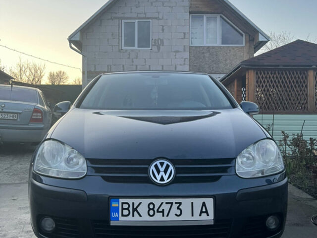 Синій Фольксваген Гольф, об'ємом двигуна 1.6 л та пробігом 250 тис. км за 4800 $, фото 1 на Automoto.ua