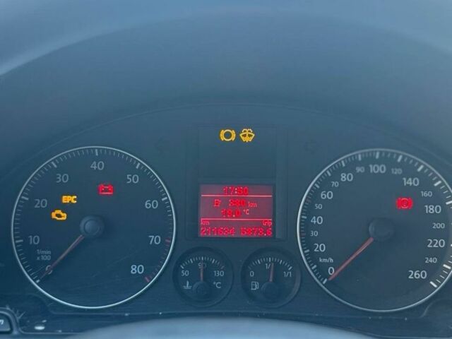 Синий Фольксваген Гольф, объемом двигателя 1.6 л и пробегом 212 тыс. км за 5499 $, фото 1 на Automoto.ua