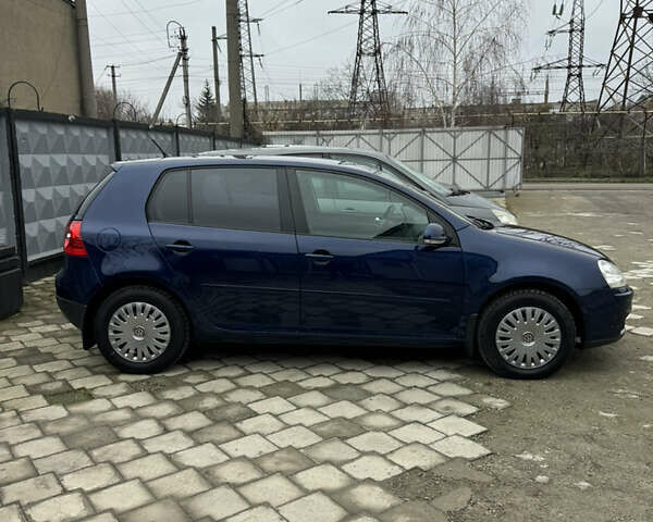 Синий Фольксваген Гольф, объемом двигателя 2 л и пробегом 227 тыс. км за 6700 $, фото 1 на Automoto.ua