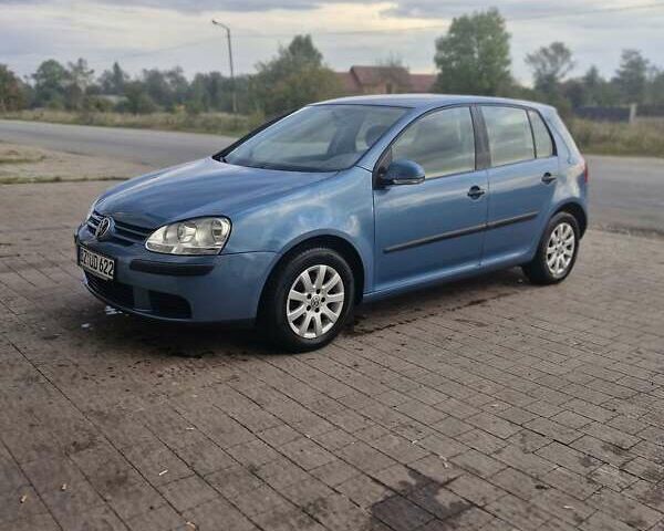 Синий Фольксваген Гольф, объемом двигателя 1.4 л и пробегом 137 тыс. км за 4999 $, фото 1 на Automoto.ua