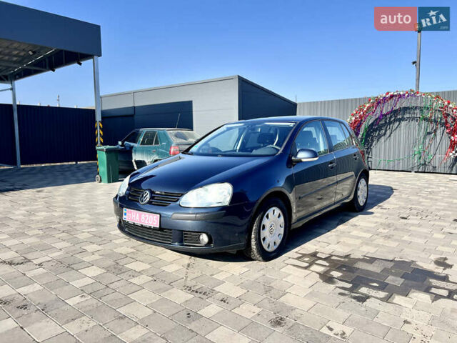 Синий Фольксваген Гольф, объемом двигателя 1.6 л и пробегом 190 тыс. км за 6800 $, фото 1 на Automoto.ua