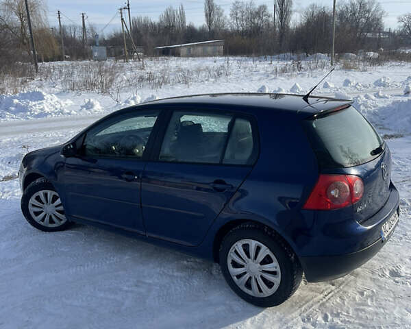 Синий Фольксваген Гольф, объемом двигателя 1.6 л и пробегом 214 тыс. км за 5300 $, фото 1 на Automoto.ua