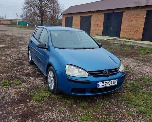 Синий Фольксваген Гольф, объемом двигателя 1.6 л и пробегом 354 тыс. км за 4800 $, фото 1 на Automoto.ua