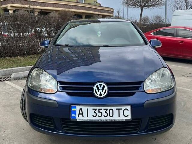 Синий Фольксваген Гольф, объемом двигателя 1.6 л и пробегом 253 тыс. км за 4200 $, фото 1 на Automoto.ua