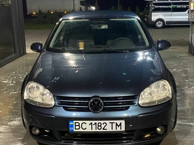 Синий Фольксваген Гольф, объемом двигателя 2 л и пробегом 270 тыс. км за 4800 $, фото 1 на Automoto.ua