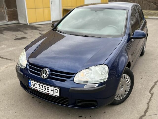 Синий Фольксваген Гольф, объемом двигателя 1.4 л и пробегом 217 тыс. км за 5500 $, фото 1 на Automoto.ua