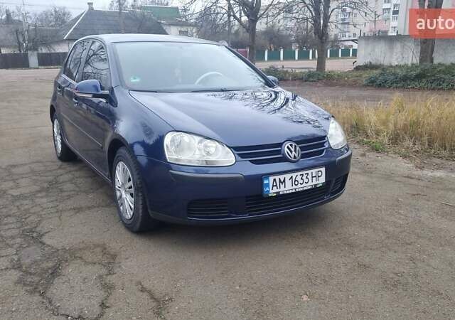 Синий Фольксваген Гольф, объемом двигателя 1.4 л и пробегом 218 тыс. км за 5500 $, фото 1 на Automoto.ua