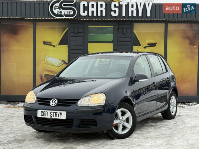 Синий Фольксваген Гольф, объемом двигателя 1.6 л и пробегом 273 тыс. км за 5500 $, фото 1 на Automoto.ua