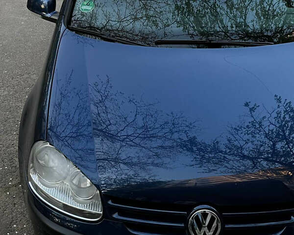 Синий Фольксваген Гольф, объемом двигателя 1.6 л и пробегом 240 тыс. км за 6800 $, фото 1 на Automoto.ua