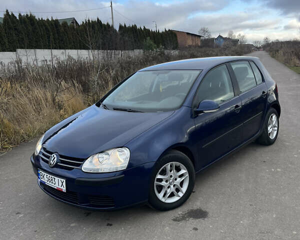 Синій Фольксваген Гольф, об'ємом двигуна 1.39 л та пробігом 180 тис. км за 5750 $, фото 1 на Automoto.ua