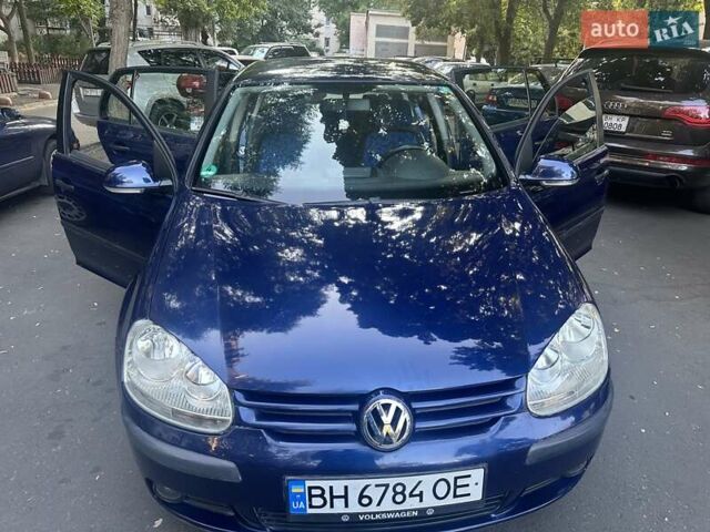 Синий Фольксваген Гольф, объемом двигателя 1.6 л и пробегом 286 тыс. км за 6500 $, фото 1 на Automoto.ua