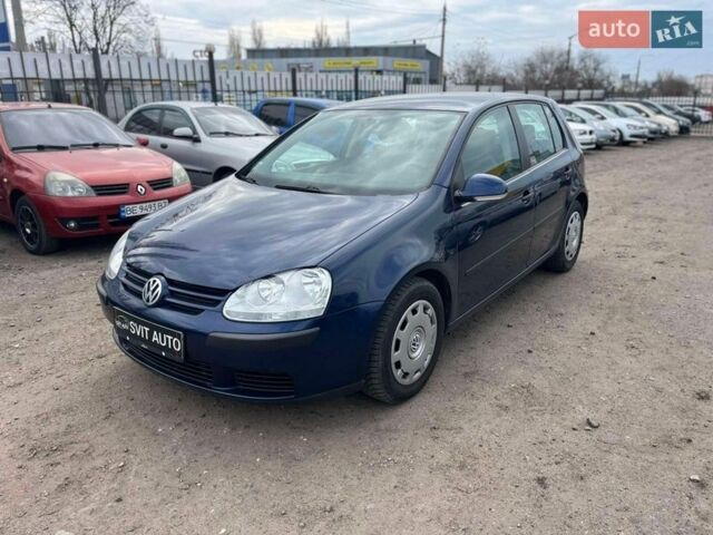 Синий Фольксваген Гольф, объемом двигателя 1.6 л и пробегом 226 тыс. км за 6000 $, фото 1 на Automoto.ua