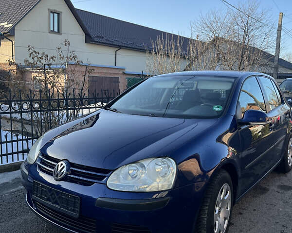 Синий Фольксваген Гольф, объемом двигателя 1.4 л и пробегом 227 тыс. км за 4900 $, фото 1 на Automoto.ua