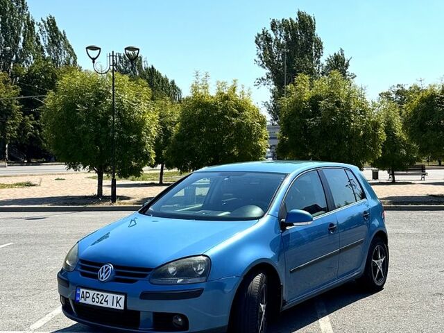 Синий Фольксваген Гольф, объемом двигателя 1.6 л и пробегом 225 тыс. км за 5300 $, фото 1 на Automoto.ua