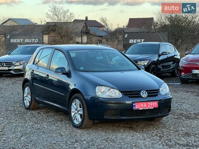 Синий Фольксваген Гольф, объемом двигателя 1.6 л и пробегом 288 тыс. км за 5500 $, фото 1 на Automoto.ua