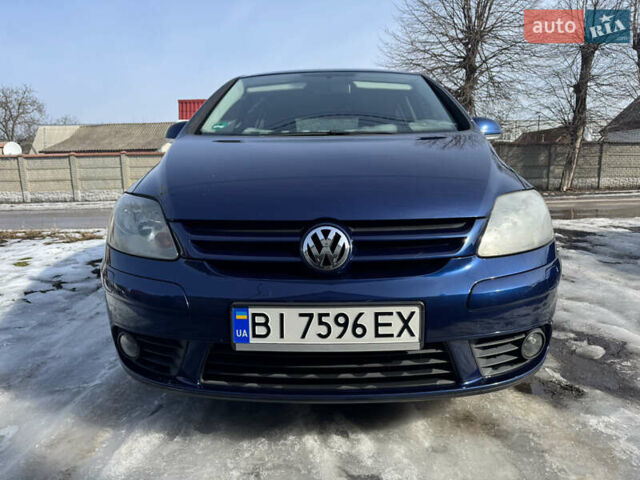 Синий Фольксваген Гольф, объемом двигателя 1.6 л и пробегом 285 тыс. км за 5800 $, фото 1 на Automoto.ua