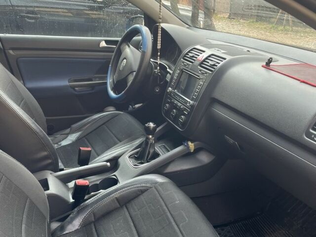 Синий Фольксваген Гольф, объемом двигателя 1.6 л и пробегом 210 тыс. км за 6000 $, фото 1 на Automoto.ua