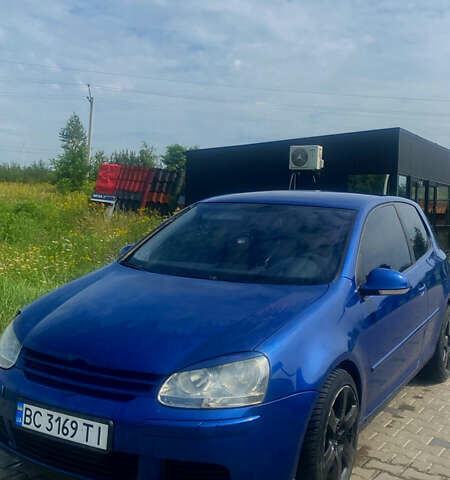 Синий Фольксваген Гольф, объемом двигателя 1.9 л и пробегом 329 тыс. км за 3600 $, фото 1 на Automoto.ua