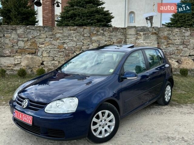 Синий Фольксваген Гольф, объемом двигателя 1.6 л и пробегом 207 тыс. км за 6700 $, фото 1 на Automoto.ua
