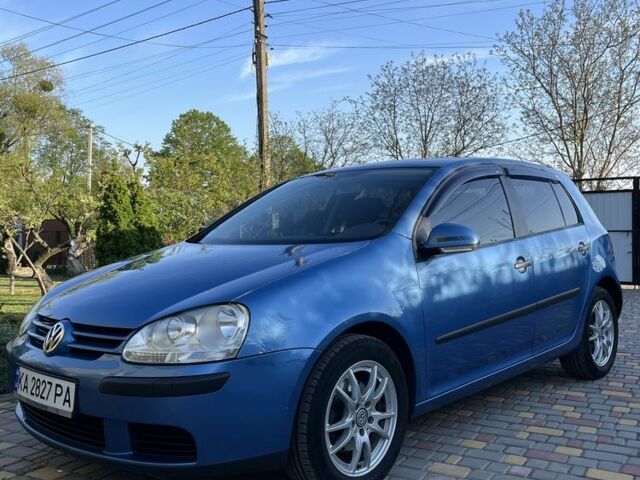 Синий Фольксваген Гольф, объемом двигателя 1.4 л и пробегом 299 тыс. км за 5300 $, фото 1 на Automoto.ua