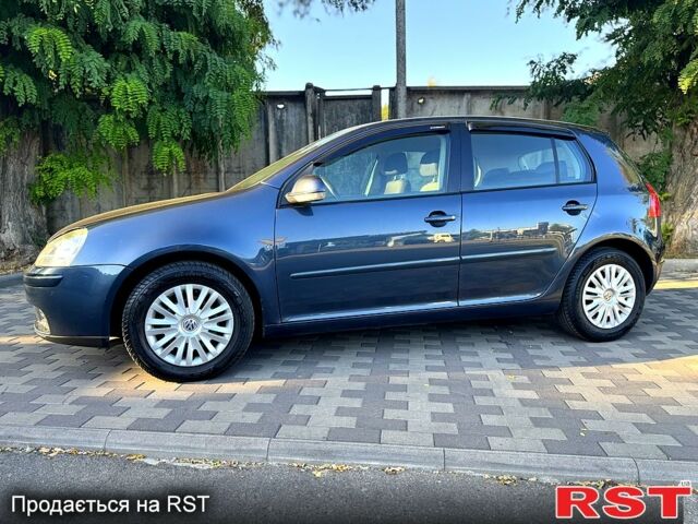 Синий Фольксваген Гольф, объемом двигателя 1.6 л и пробегом 207 тыс. км за 5500 $, фото 1 на Automoto.ua