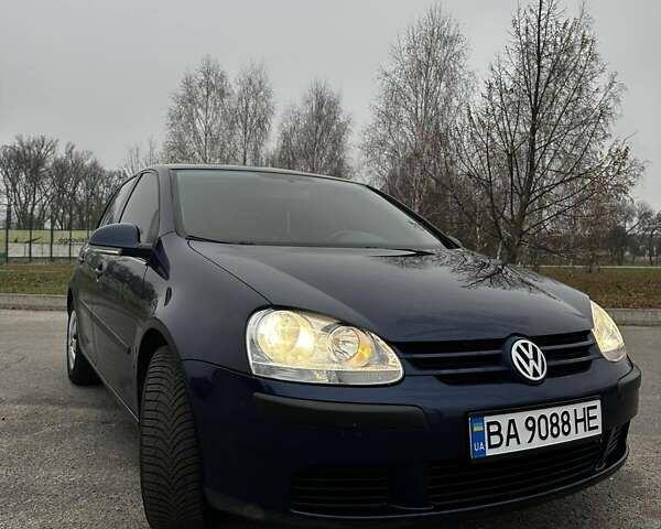 Синий Фольксваген Гольф, объемом двигателя 1.4 л и пробегом 210 тыс. км за 5500 $, фото 1 на Automoto.ua