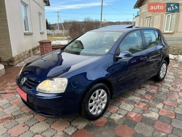 Синий Фольксваген Гольф, объемом двигателя 1.6 л и пробегом 207 тыс. км за 6700 $, фото 1 на Automoto.ua