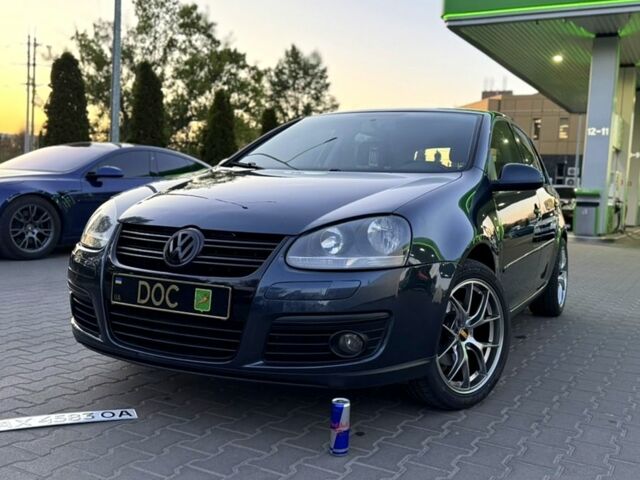 Синий Фольксваген Гольф, объемом двигателя 1.4 л и пробегом 230 тыс. км за 5800 $, фото 1 на Automoto.ua