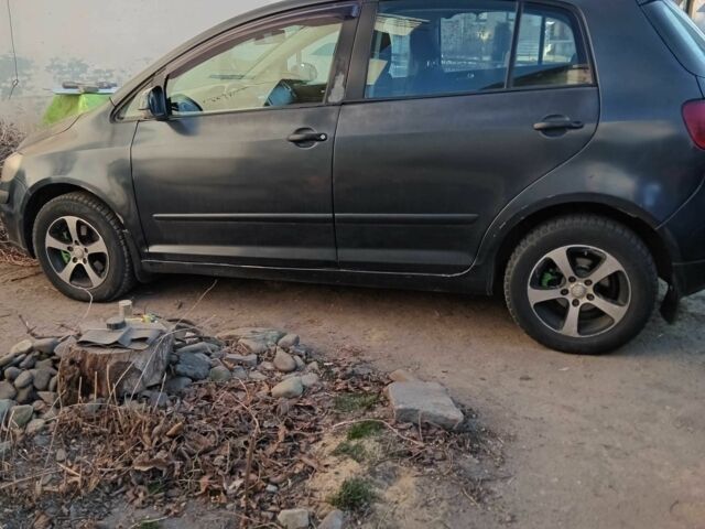 Фольксваген Гольф 2006 в Жовкве на Automoto.ua Синий Фольксваген Гольф, объемом двигателя 1.9 л и пробегом 197 тыс. км за 4000 $, фото 1 на Automoto.ua