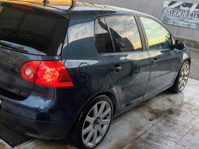 Синий Фольксваген Гольф, объемом двигателя 2 л и пробегом 350 тыс. км за 2000 $, фото 1 на Automoto.ua