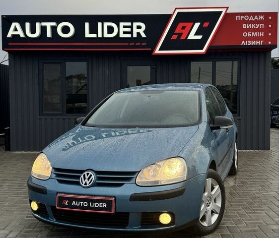 Синий Фольксваген Гольф, объемом двигателя 1.6 л и пробегом 249 тыс. км за 7900 $, фото 1 на Automoto.ua