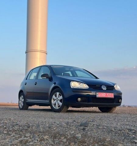 Синий Фольксваген Гольф, объемом двигателя 1.6 л и пробегом 206 тыс. км за 5900 $, фото 1 на Automoto.ua