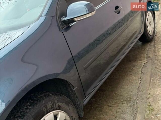 Синий Фольксваген Гольф, объемом двигателя 1.6 л и пробегом 181 тыс. км за 6200 $, фото 1 на Automoto.ua