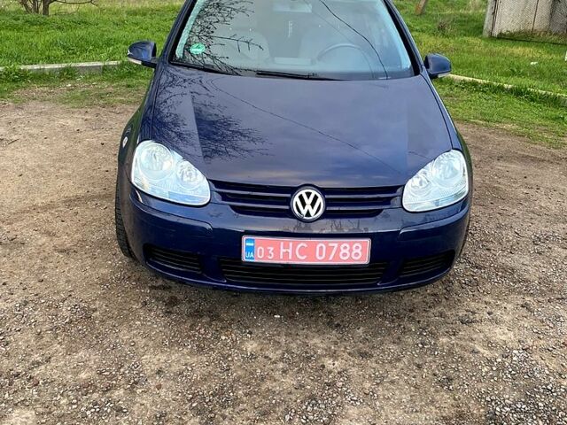 Синій Фольксваген Гольф, об'ємом двигуна 1.6 л та пробігом 205 тис. км за 5700 $, фото 1 на Automoto.ua