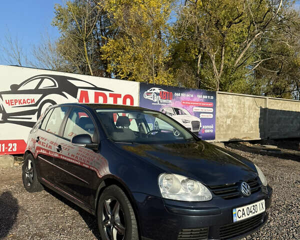 Синий Фольксваген Гольф, объемом двигателя 1.6 л и пробегом 233 тыс. км за 4900 $, фото 1 на Automoto.ua