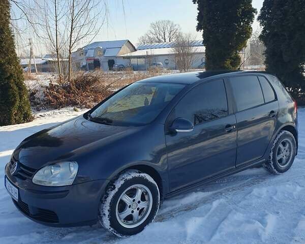Синий Фольксваген Гольф, объемом двигателя 1.9 л и пробегом 235 тыс. км за 4800 $, фото 1 на Automoto.ua