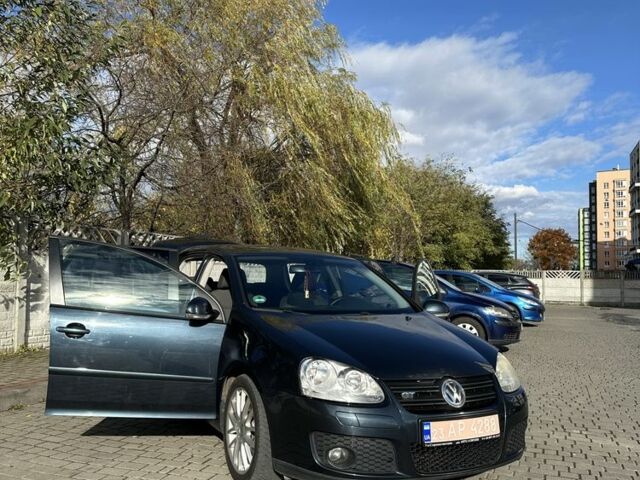 Синий Фольксваген Гольф, объемом двигателя 1.4 л и пробегом 230 тыс. км за 5700 $, фото 1 на Automoto.ua