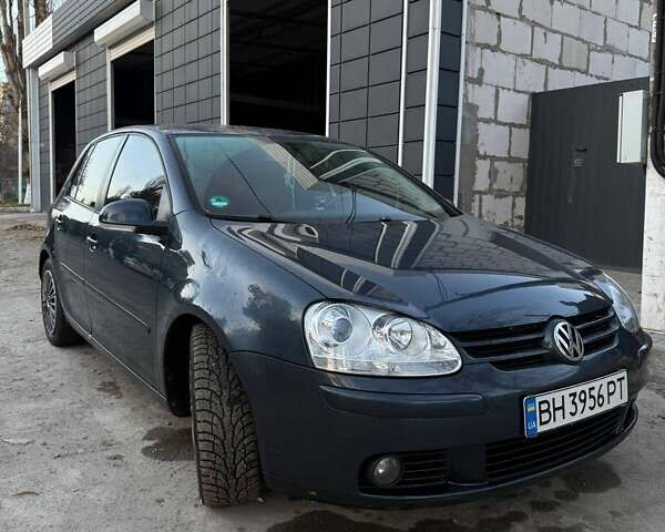 Синий Фольксваген Гольф, объемом двигателя 1.9 л и пробегом 238 тыс. км за 5800 $, фото 1 на Automoto.ua