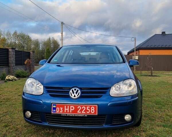 Фольксваген Гольф 2007 в Луцке на Automoto.ua Синий Фольксваген Гольф, объемом двигателя 1.6 л и пробегом 174 тыс. км за 6100 $, фото 1 на Automoto.ua