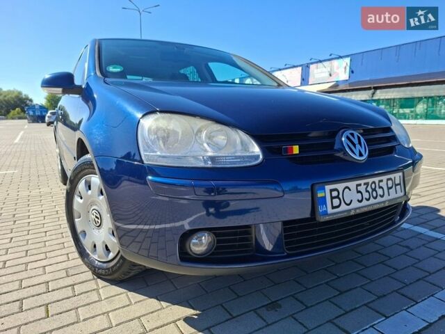 Синий Фольксваген Гольф, объемом двигателя 1.39 л и пробегом 211 тыс. км за 5300 $, фото 1 на Automoto.ua
