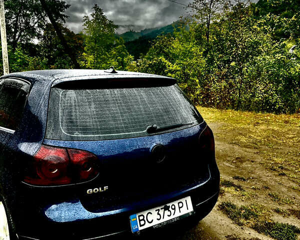 Синій Фольксваген Гольф, об'ємом двигуна 1.39 л та пробігом 240 тис. км за 6100 $, фото 1 на Automoto.ua